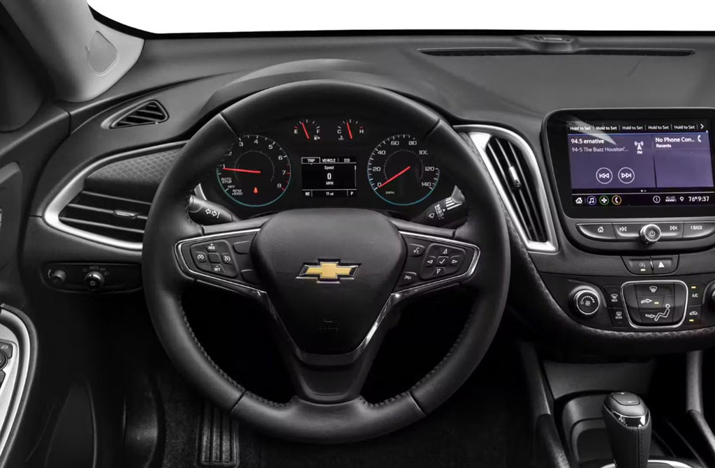 2022 Chevrolet Malibu Image 4