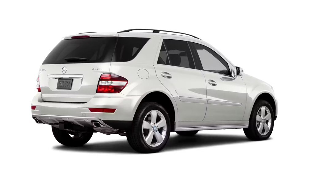 2011 Mercedes-Benz M-Class Image 3