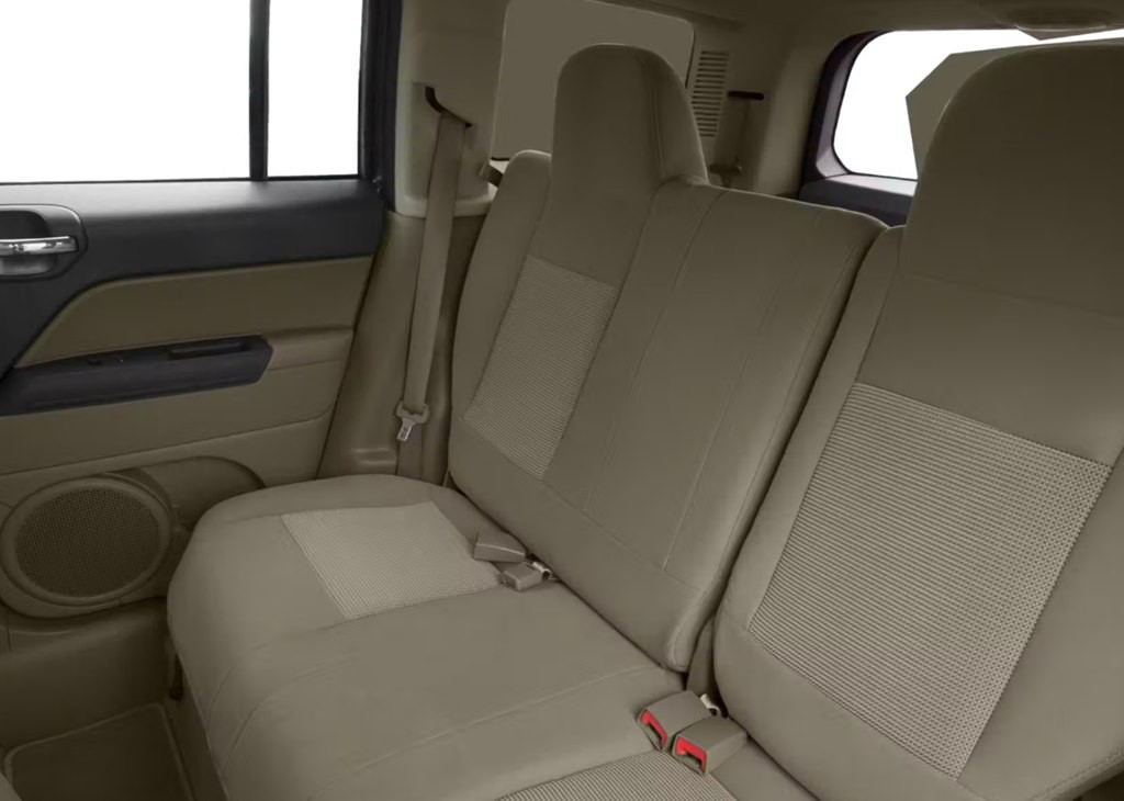 2017 Jeep Patriot Image 9