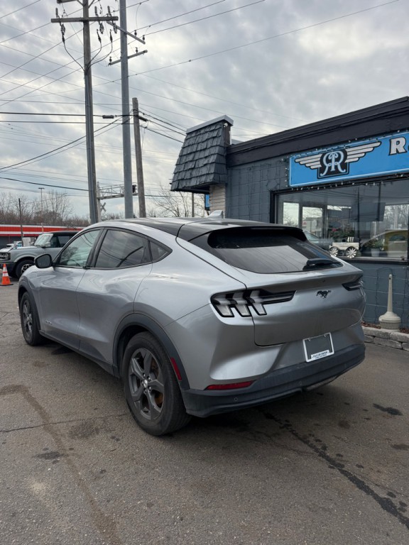 2021 Ford Mustang Image 3
