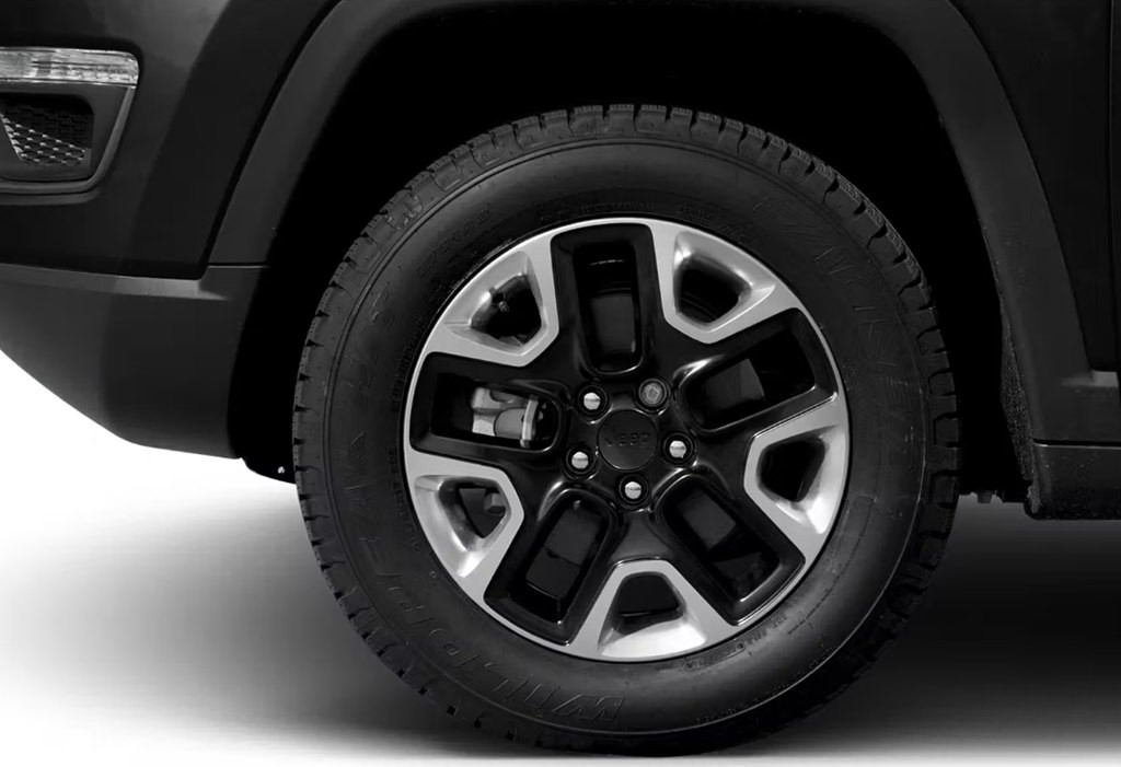 2020 Jeep Compass Image 20