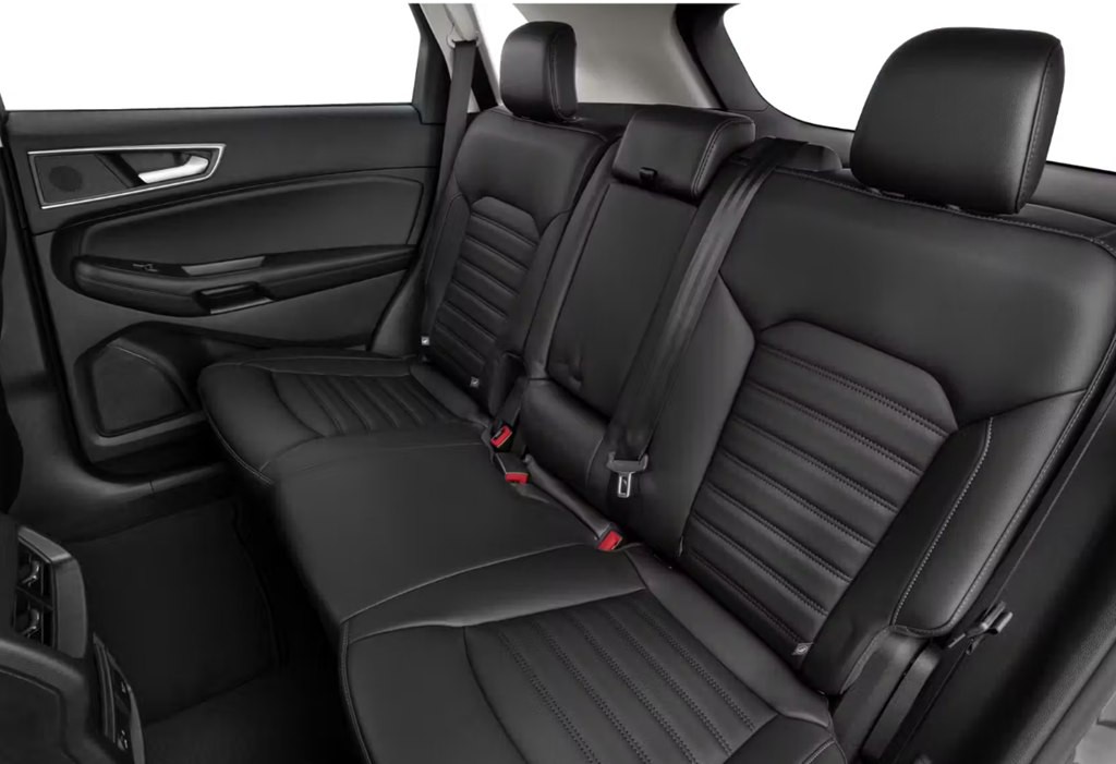 2022 Ford Edge Image 9