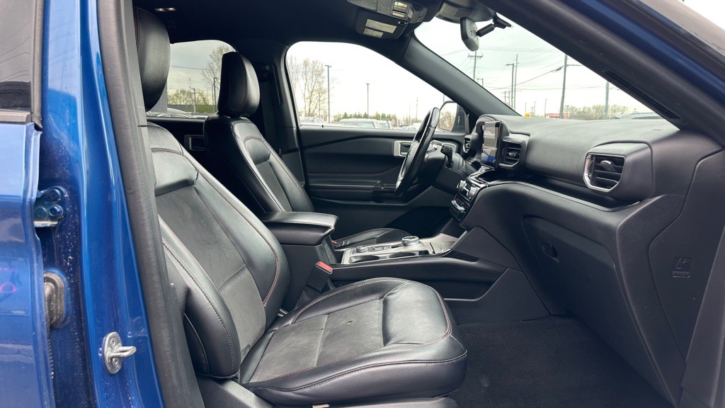 2022 Ford Explorer Image 9