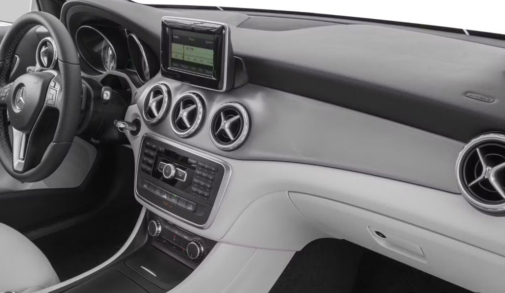 2017 Mercedes-Benz GLA-Class Image 6