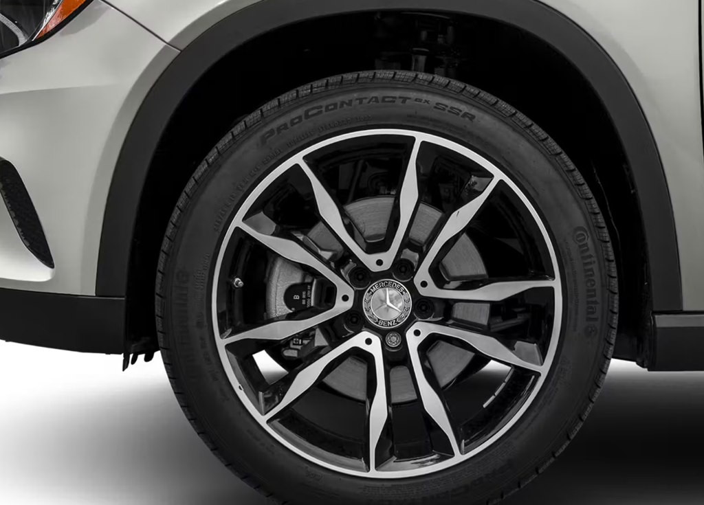 2017 Mercedes-Benz GLA-Class Image 11