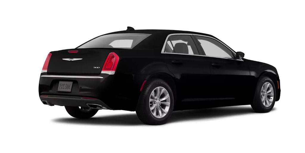 2015 Chrysler 300 Image 3
