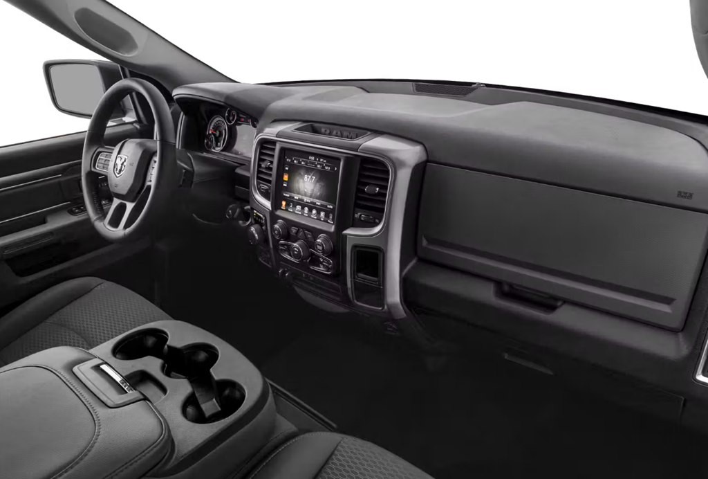 2015 RAM 1500 Image 6
