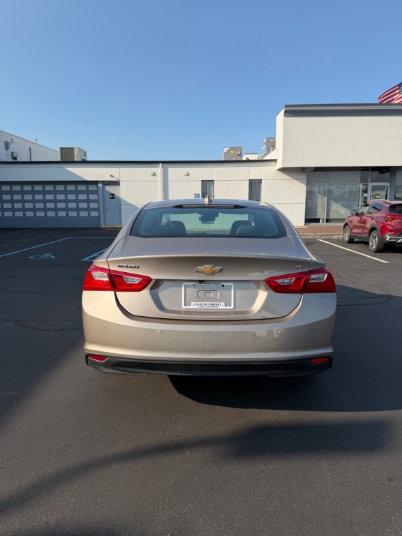 2024 Chevrolet Malibu Image 4