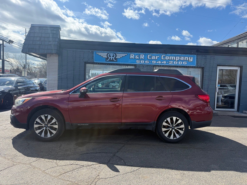 2015 Subaru Outback Image 2