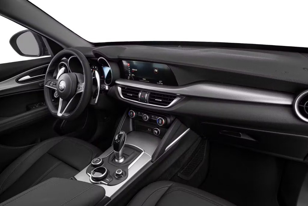 2018 Alfa Romeo Stelvio Image 6