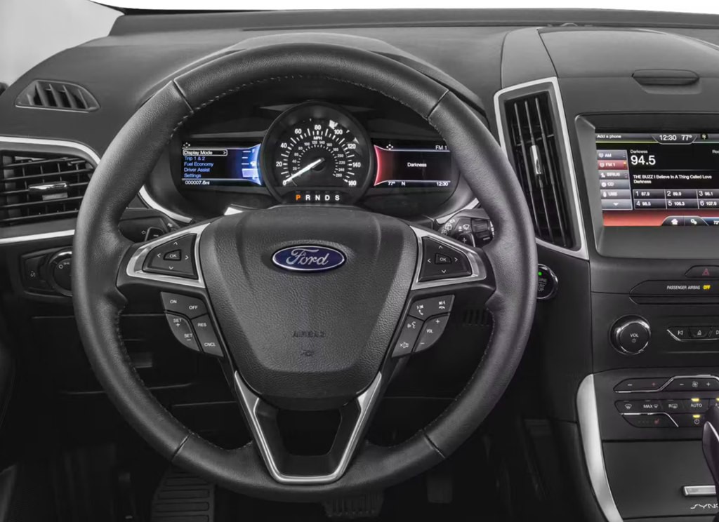 2017 Ford Edge Image 4