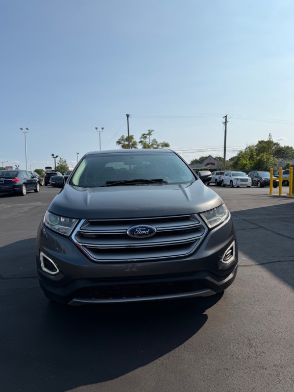 2017 Ford Edge Image 8