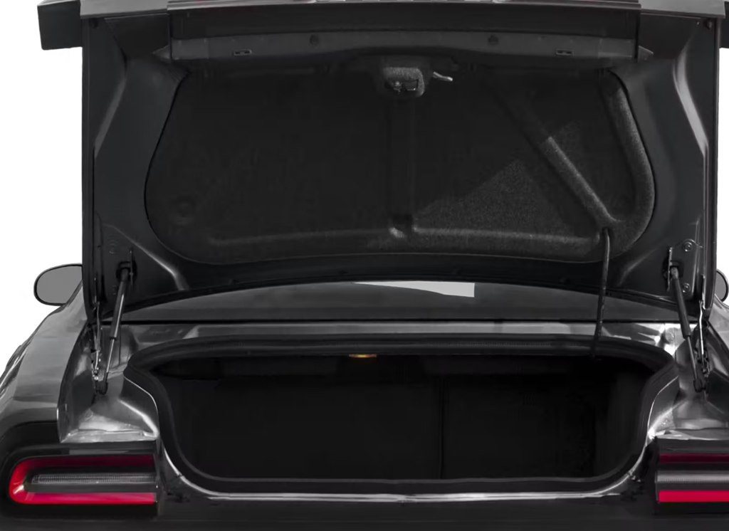 2015 Dodge Challenger Image 22