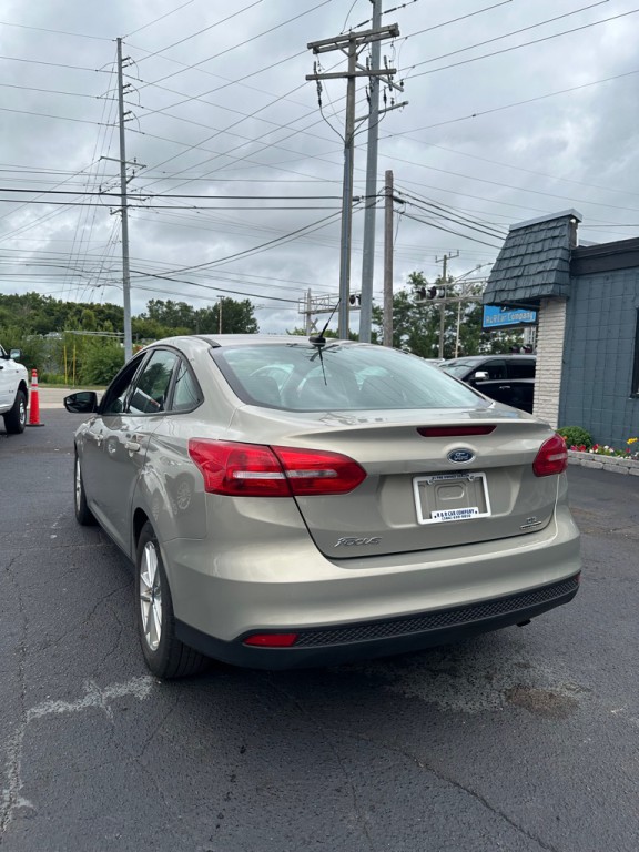 2016 Ford Focus Image 3