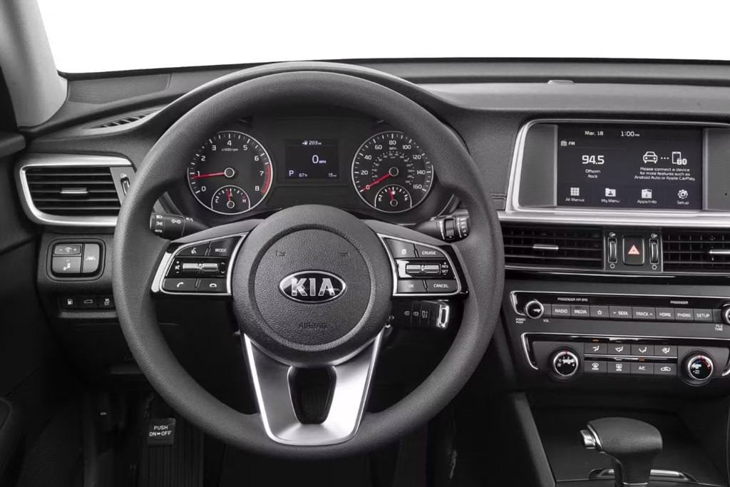 2020 Kia Optima Image 4