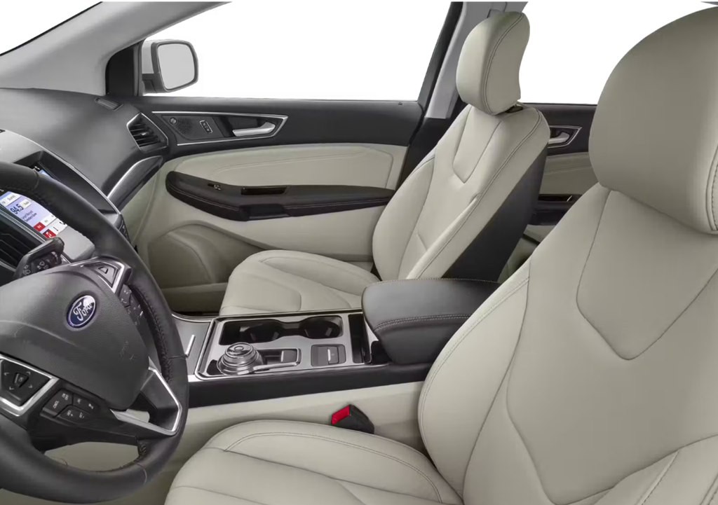 2019 Ford Edge Image 19