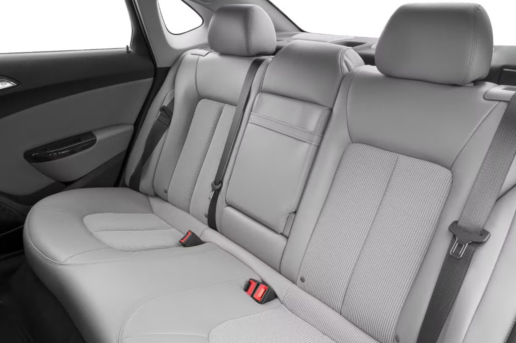 2015 Buick Verano Image 9