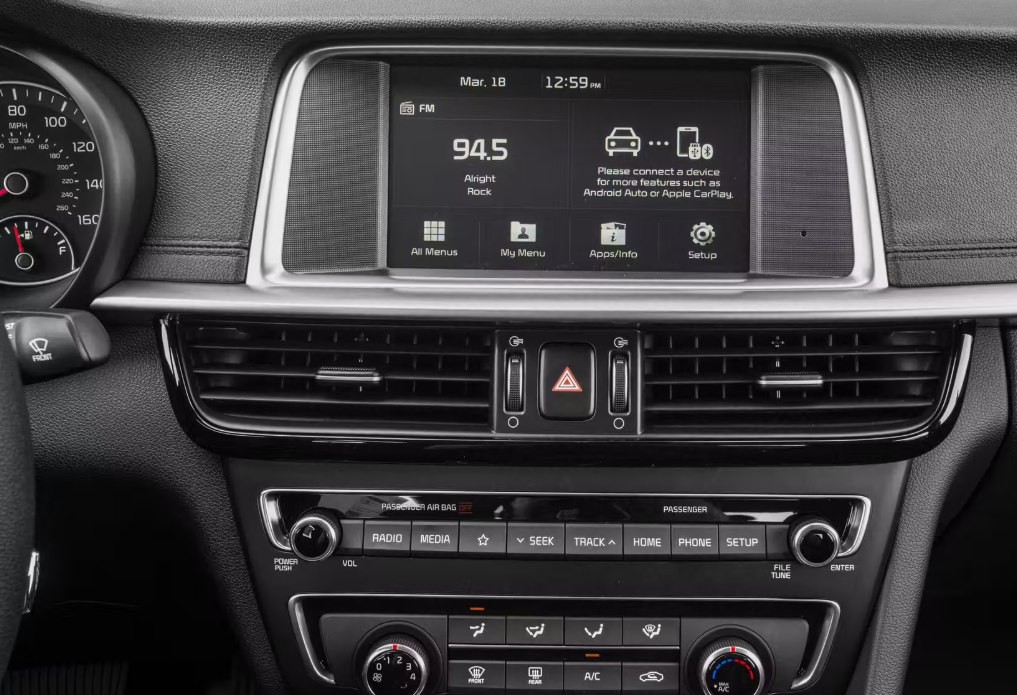 2020 Kia Optima Image 5