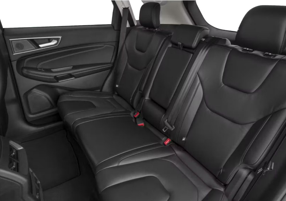 2022 Ford Edge Image 9