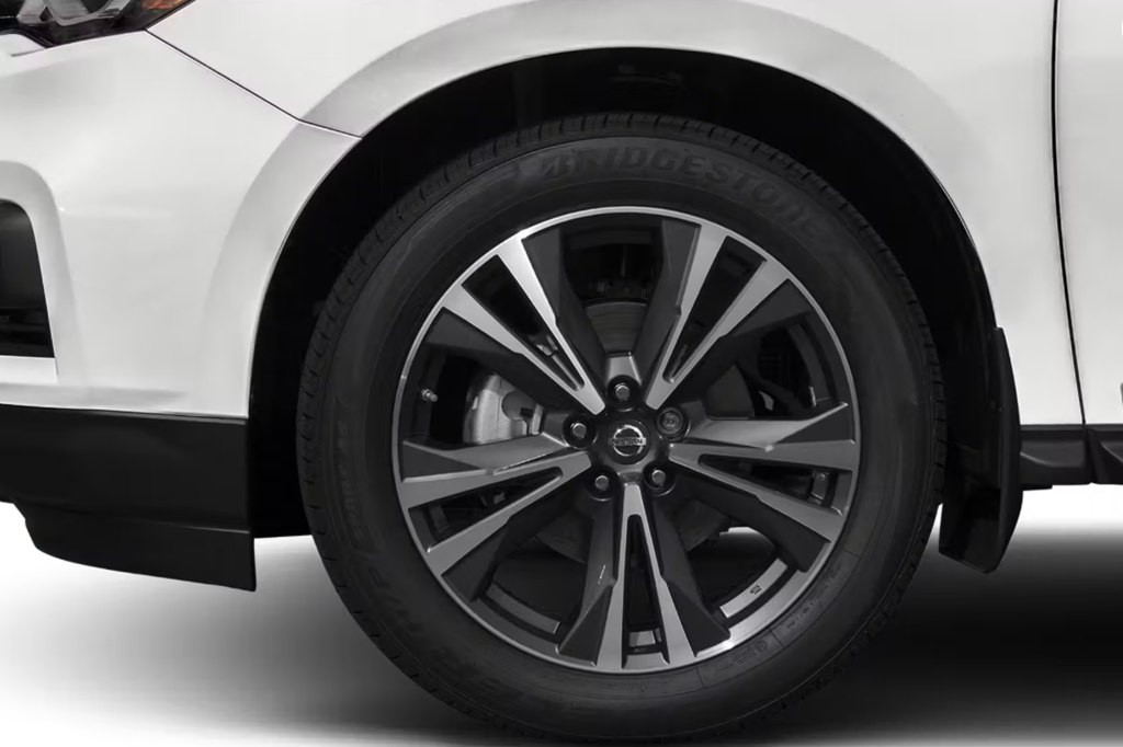 2020 Nissan Pathfinder Image 12