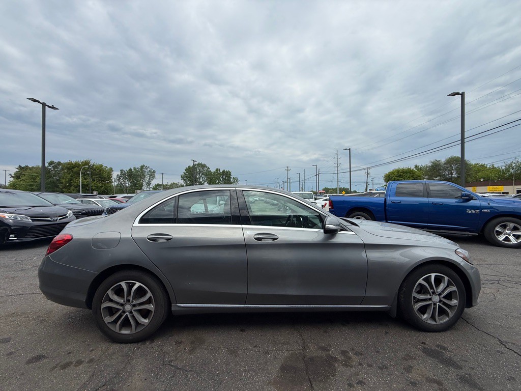2015 Mercedes-Benz C-Class Image 6