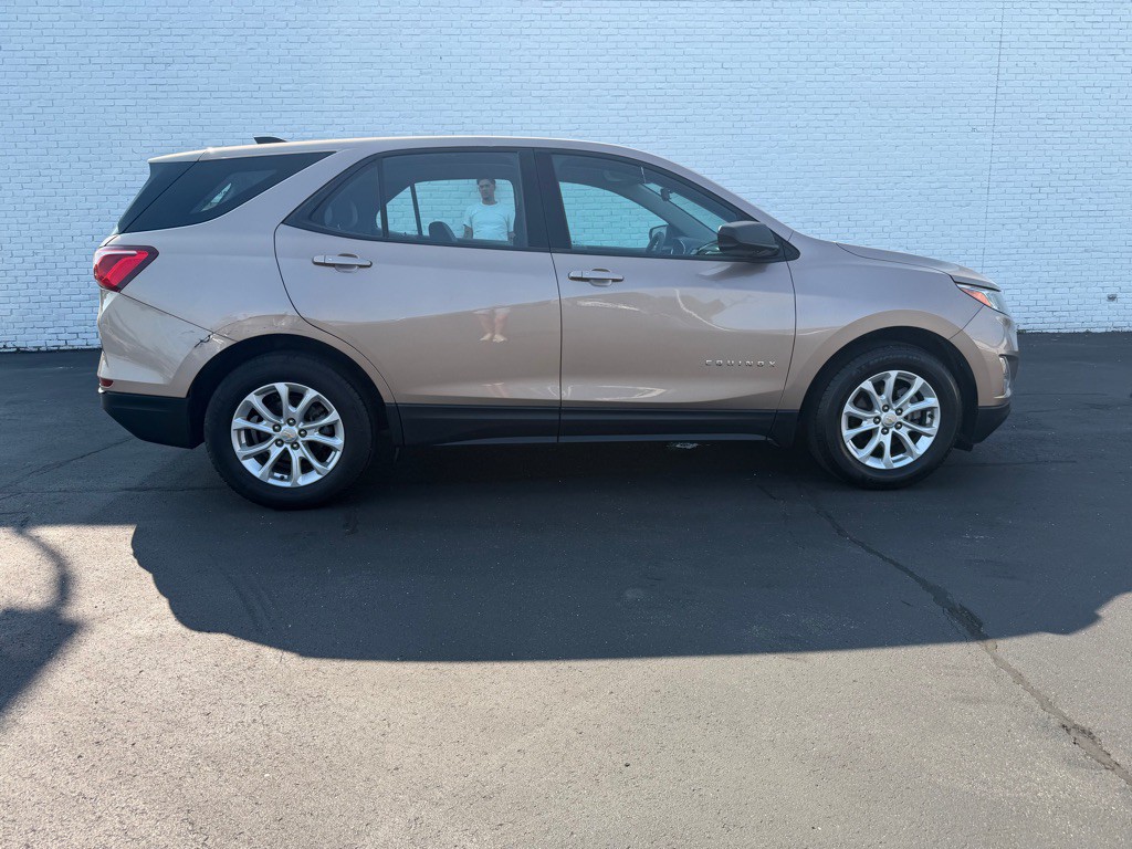 2018 Chevrolet Equinox Image 6