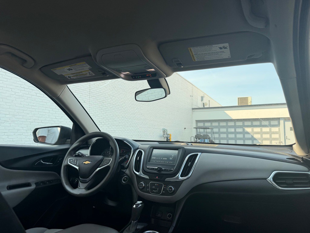 2018 Chevrolet Equinox Image 11
