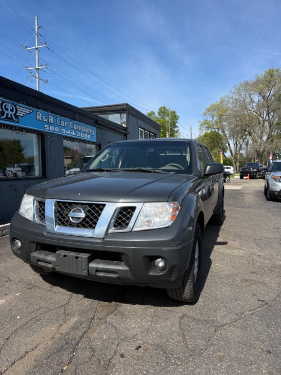 2015 Nissan Frontier Image 1