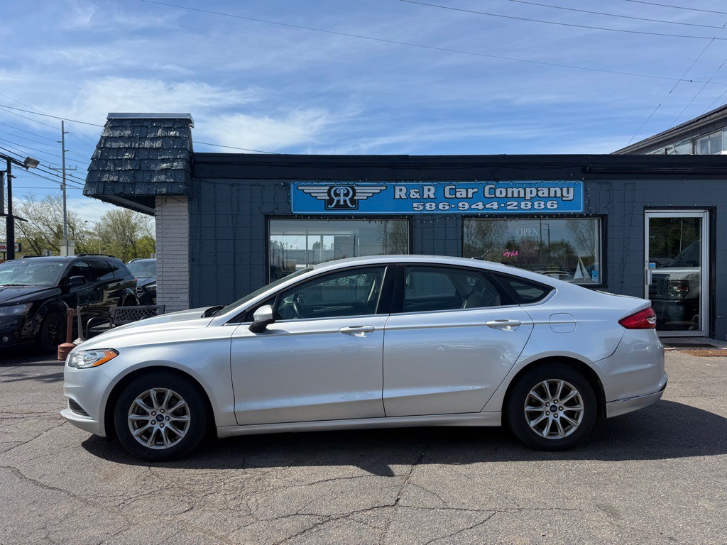 2018 Ford Fusion Image 2