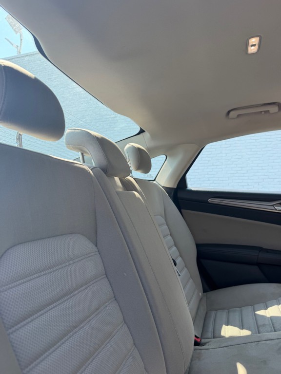 2018 Ford Fusion Image 11