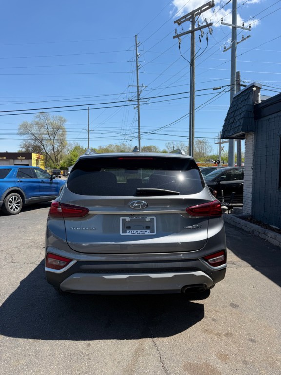 2019 Hyundai Santa Fe Image 4