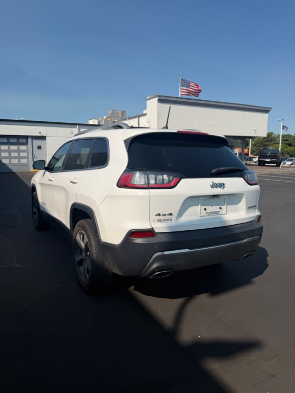 2019 Jeep Cherokee Image 3