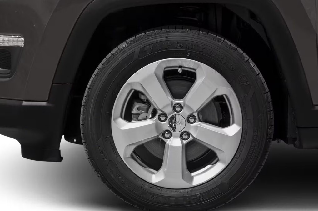 2019 Jeep Compass Image 12