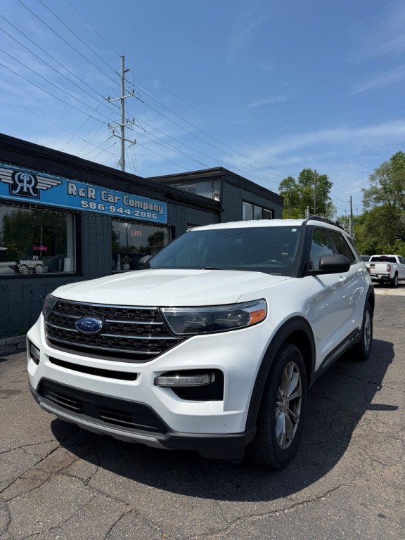 2020 Ford Explorer Image 1
