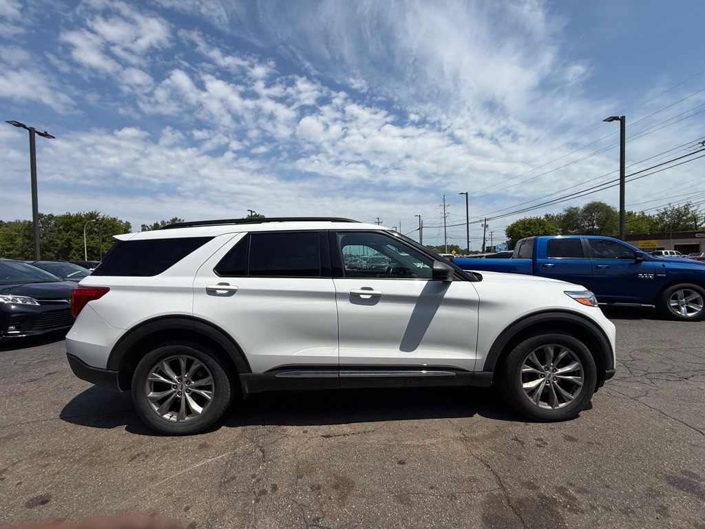 2020 Ford Explorer Image 6