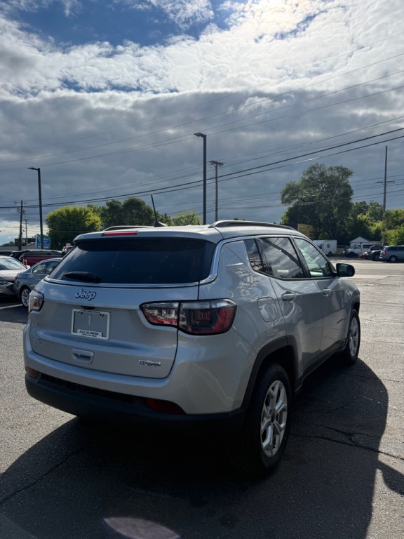 2025 Jeep Compass Image 5