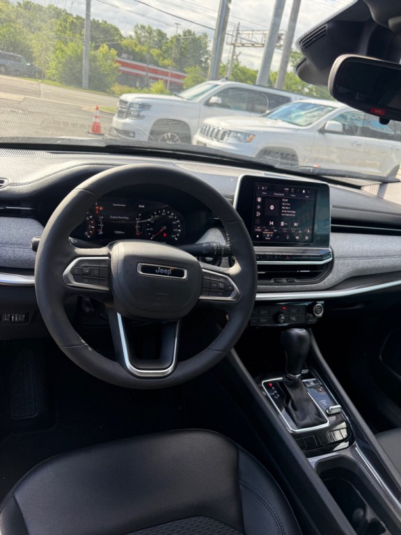2025 Jeep Compass Image 9