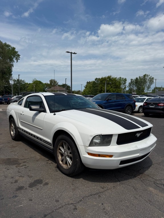 2008 Ford Mustang Image 7