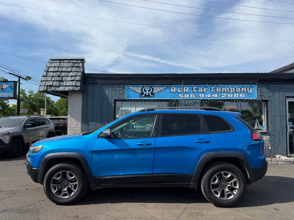 2019 Jeep Cherokee Image 2