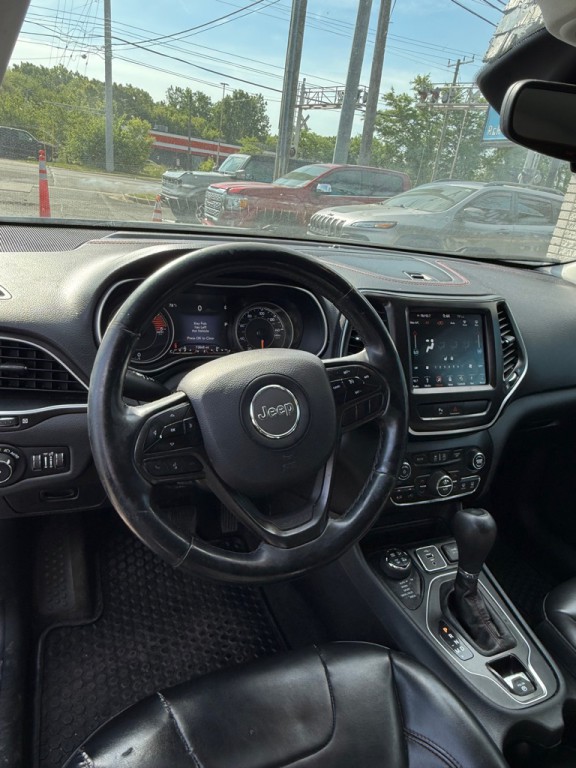 2019 Jeep Cherokee Image 9
