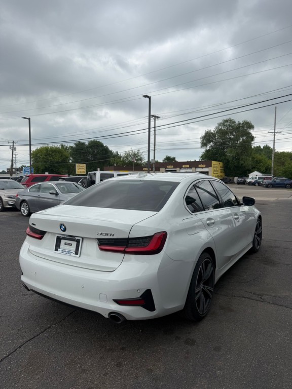 2021 BMW 3 Series Image 5