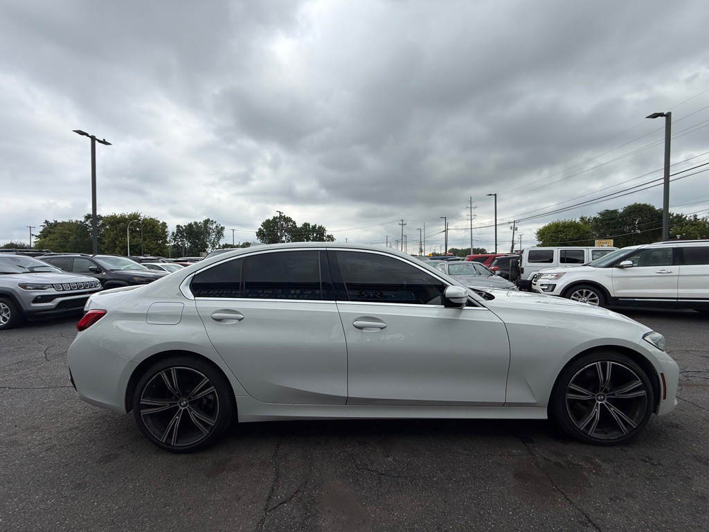 2021 BMW 3 Series Image 6