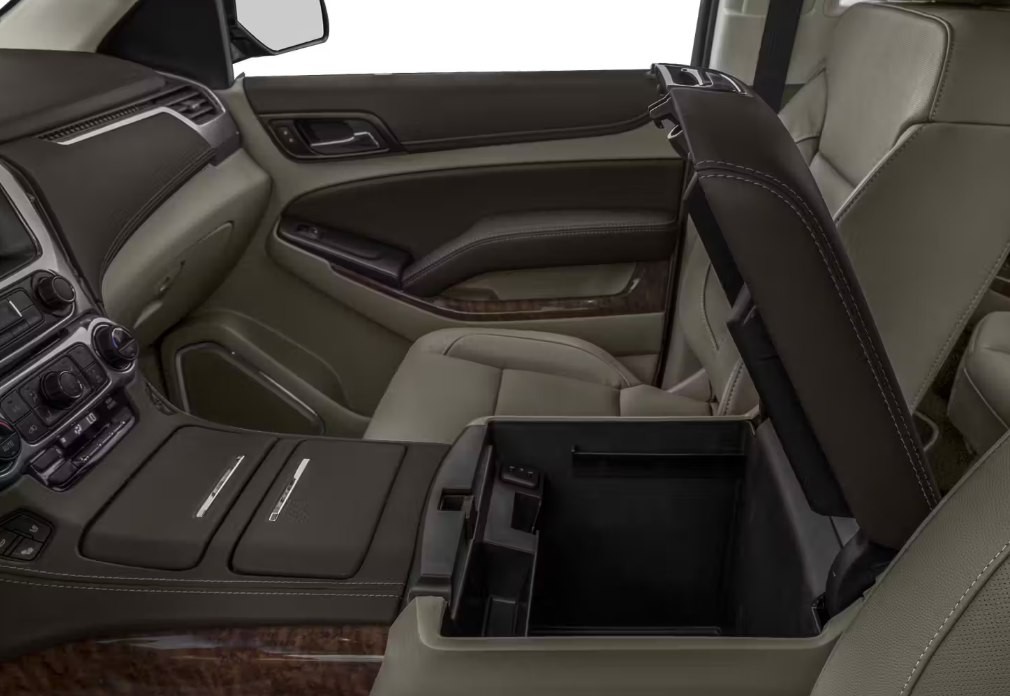 2019 Chevrolet Suburban Image 7