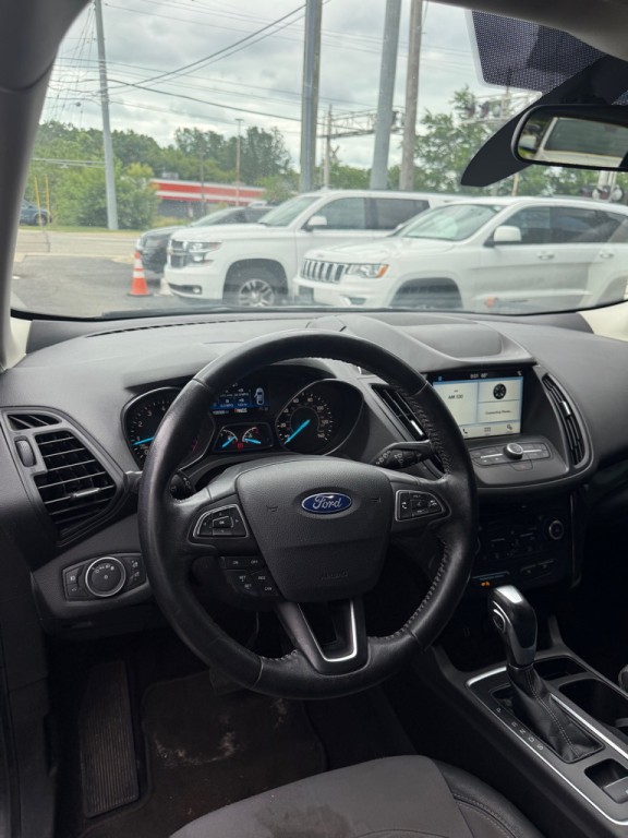2019 Ford Escape Image 9
