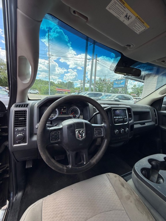 2017 RAM 1500 Image 9