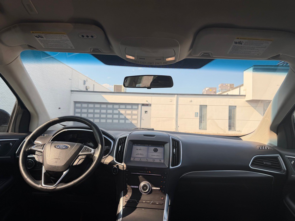 2019 Ford Edge Image 8