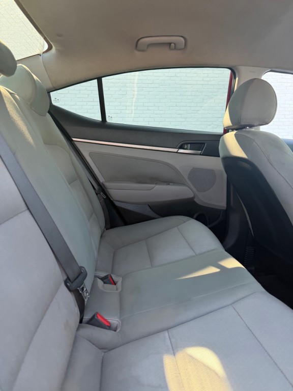 2017 Hyundai Elantra Image 10