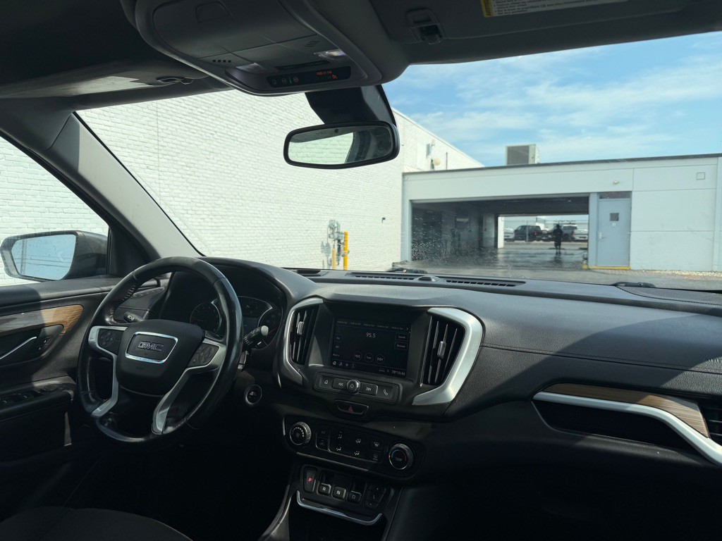2020 GMC Terrain Image 11