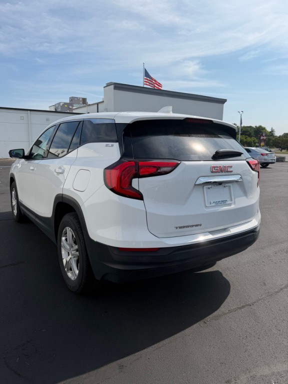 2020 GMC Terrain Image 3