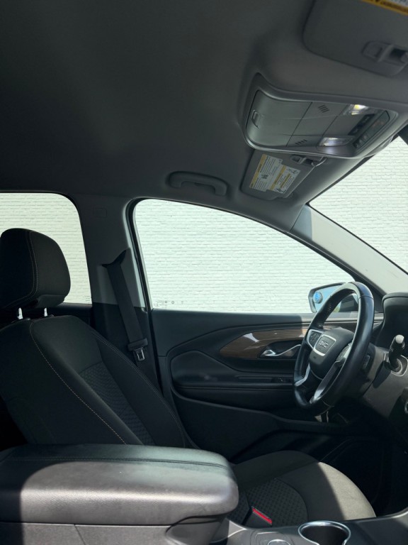 2020 GMC Terrain Image 9